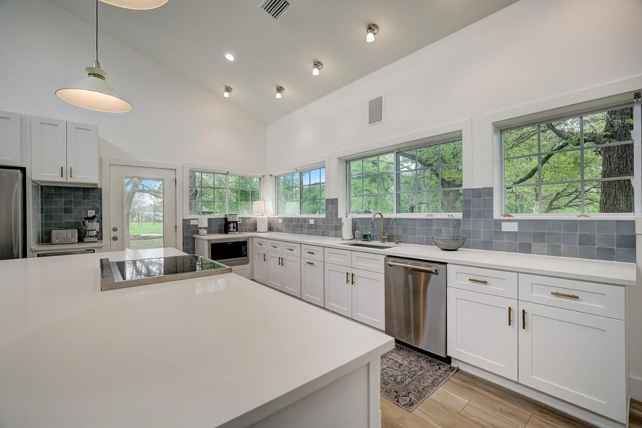 Dunlap Oasis Spacious 5Br 12Mi To Dt Остин Екстериор снимка